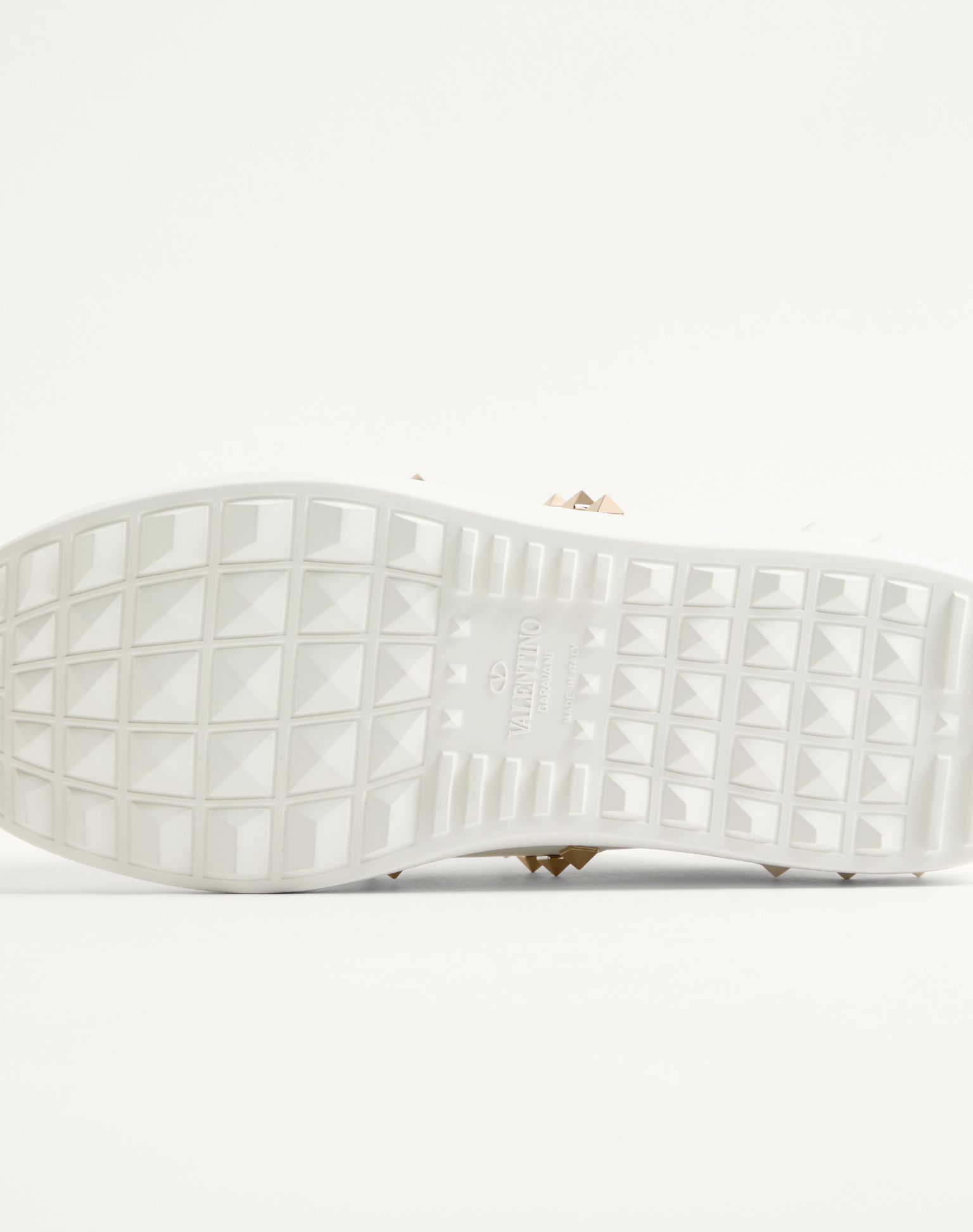 VALENTINO Sneaker Rockstud Untitled in Vitello - immagine 6
