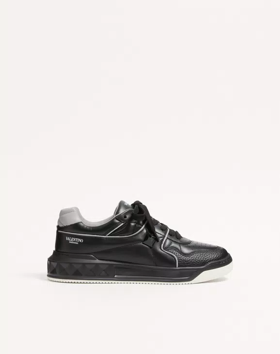 VALENTINO Sneaker Low-Top One Stud in Nappa