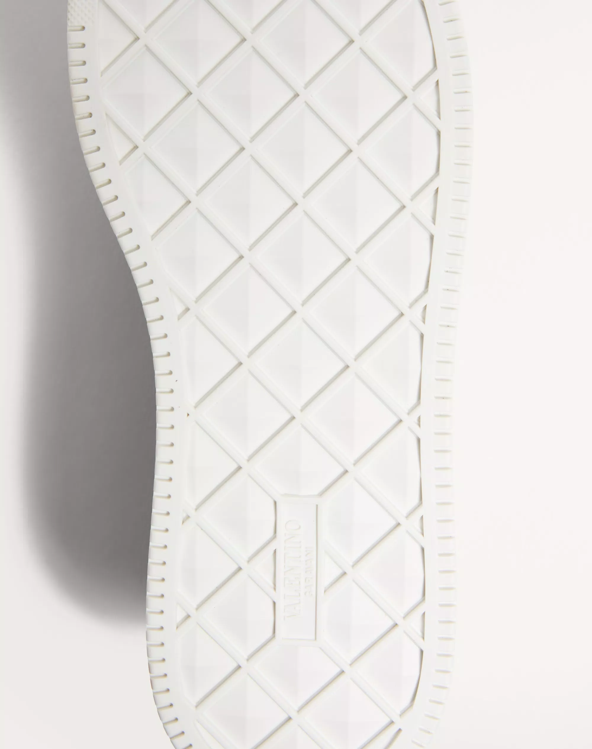 VALENTINO Sneaker Low-Top One Stud in Nappa - immagine 4